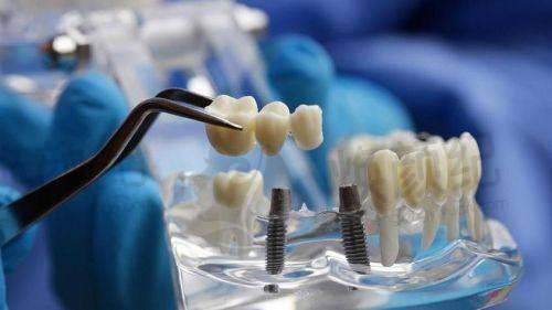 西安瑞秦口腔门诊部（曲江总院）