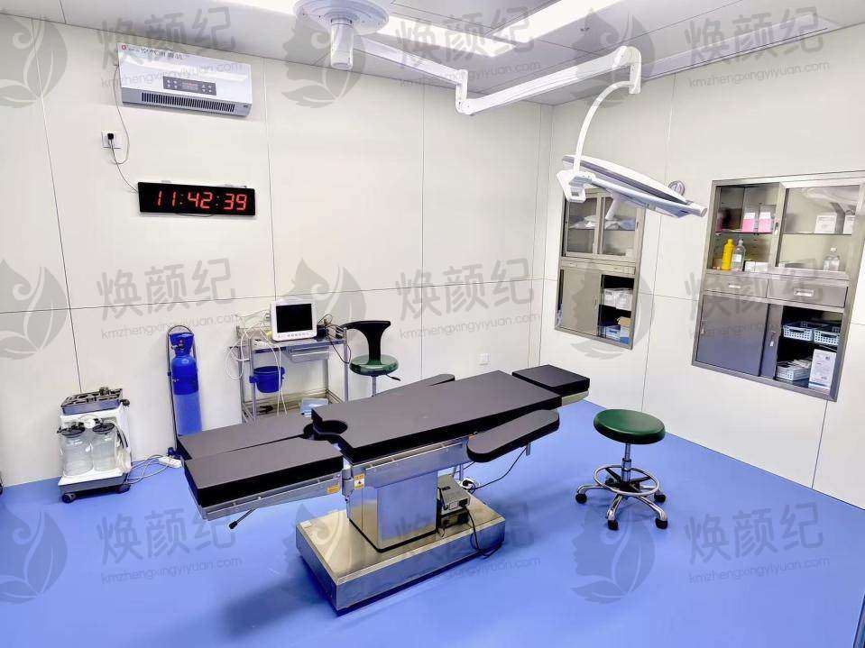 成都李修肤华塑整形[纹身清除] 298元/单次小面积 采用高精度激光分层分次淡化色素，秉持洁净还原理念实现色素洁净清除