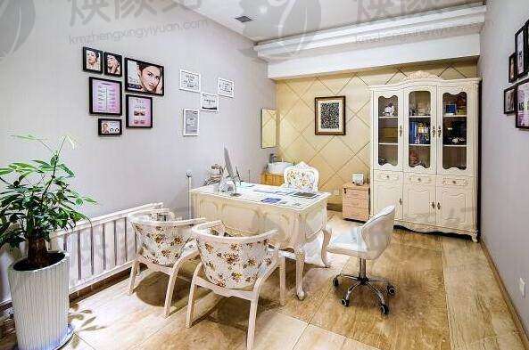 大连爱德丽格医疗美容门诊部冯勇主攻项目有哪些？面部轮廓等多项技术精湛