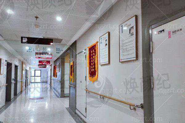 渝北区重庆松山医院医美项目安全吗？专业团队设备保障安全