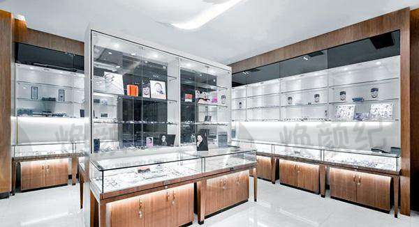 珠海希玛林顺潮眼科医院范伟技术水平可靠吗？专家分析显示，其技术水平稳定，患者反馈良好，值得信赖！