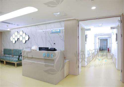 长沙宏朗眼科医院黄艳红手术效果如何保持不变？真实案例分析，揭示其手术效果的稳定性与患者反馈。